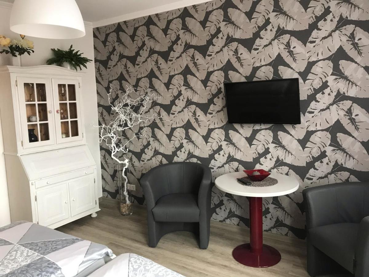 Am Schlossparkcenter Apartment *